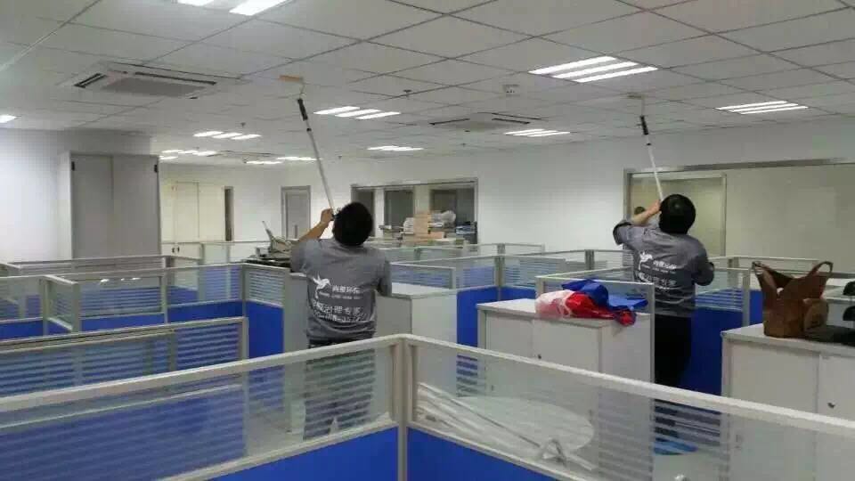 辦公區域頂面施工