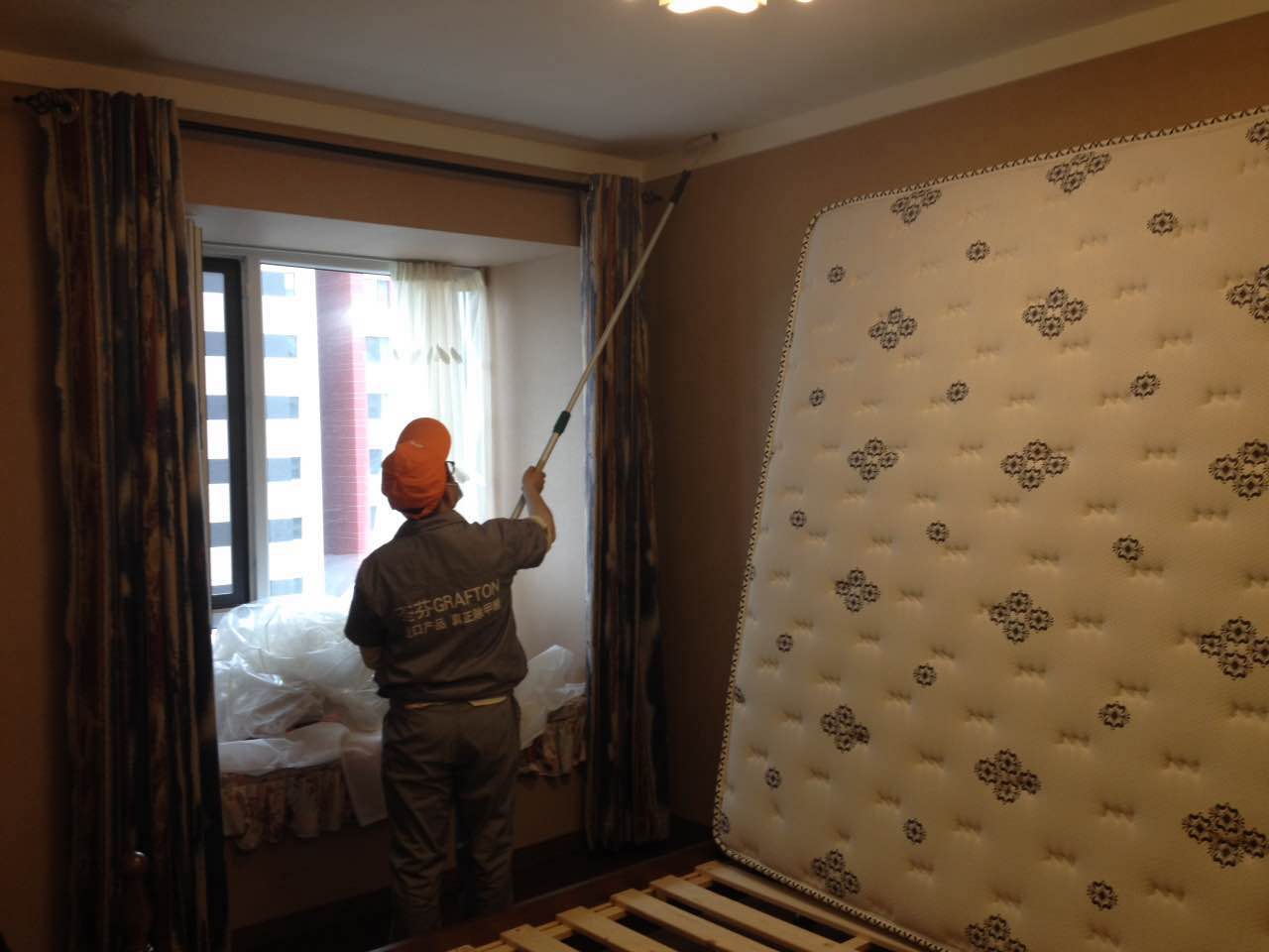 臥室頂面全方位施工 臥室頂面全方位施工