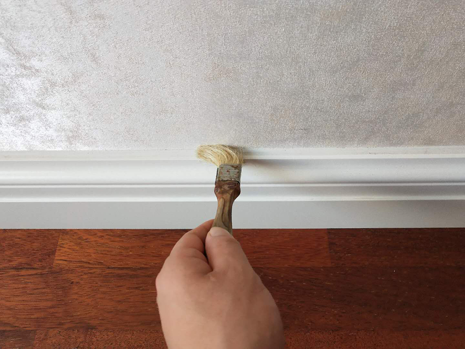 墻邊踢腳線刷子精細化處理 墻邊踢腳線刷子精細化處理