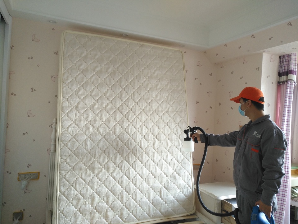 臥室床墊重點污染源噴涂施工 臥室床墊重點污染源噴涂施工
