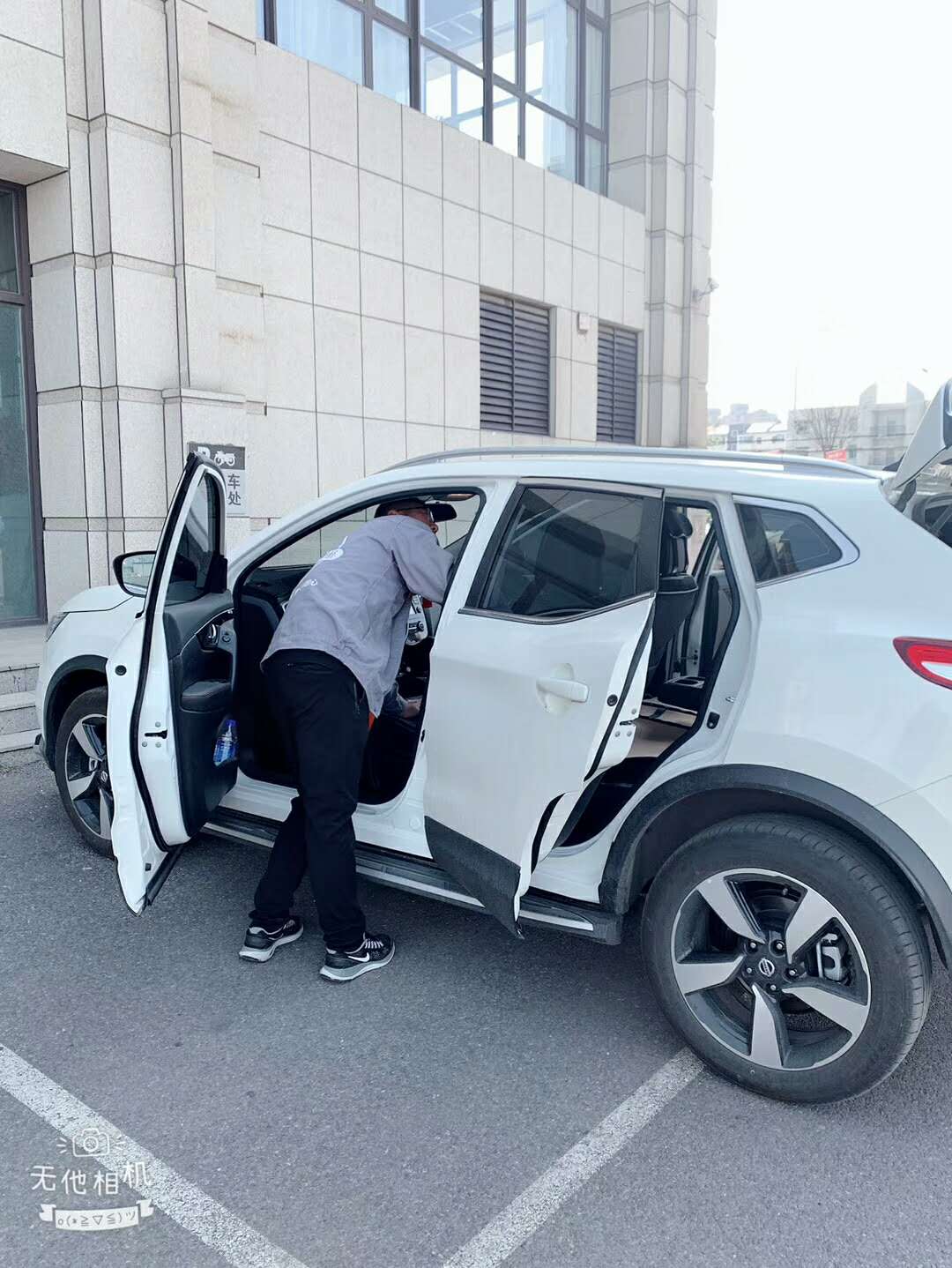 車內頂面噴涂施工 車內頂面噴涂施工