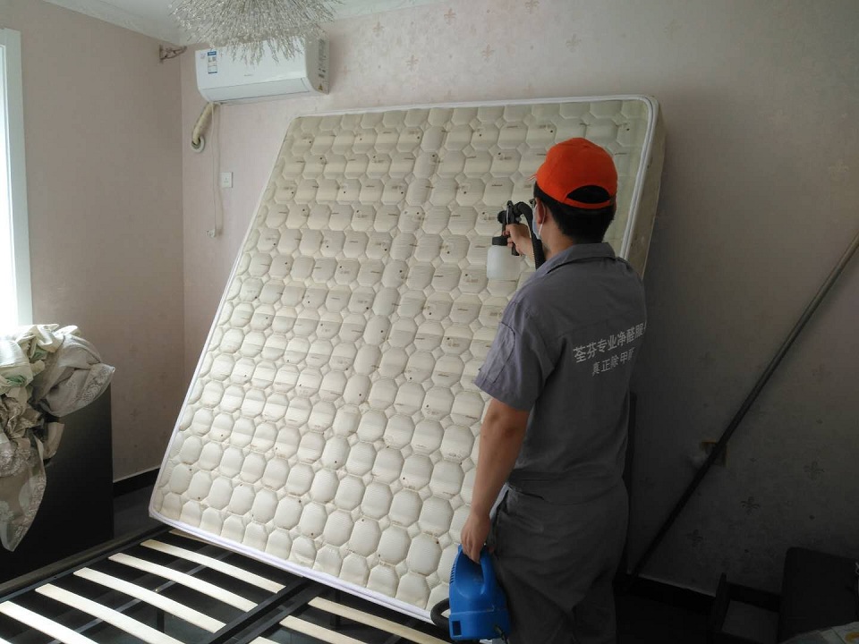 臥室床墊床架噴涂施工治理 臥室床墊床架噴涂施工治理