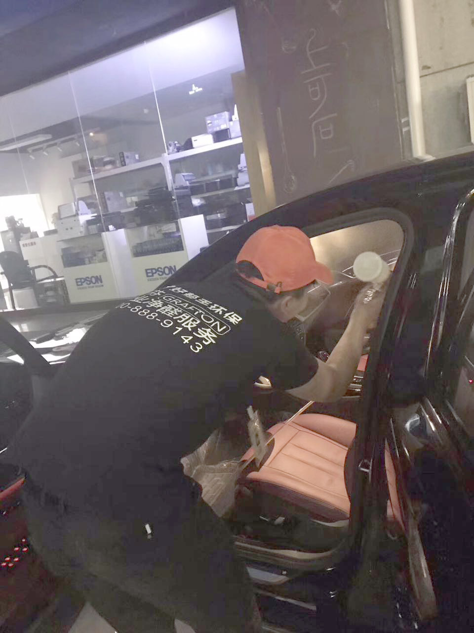 前排座椅全方位噴涂施工治理 前排座椅全方位噴涂施工治理