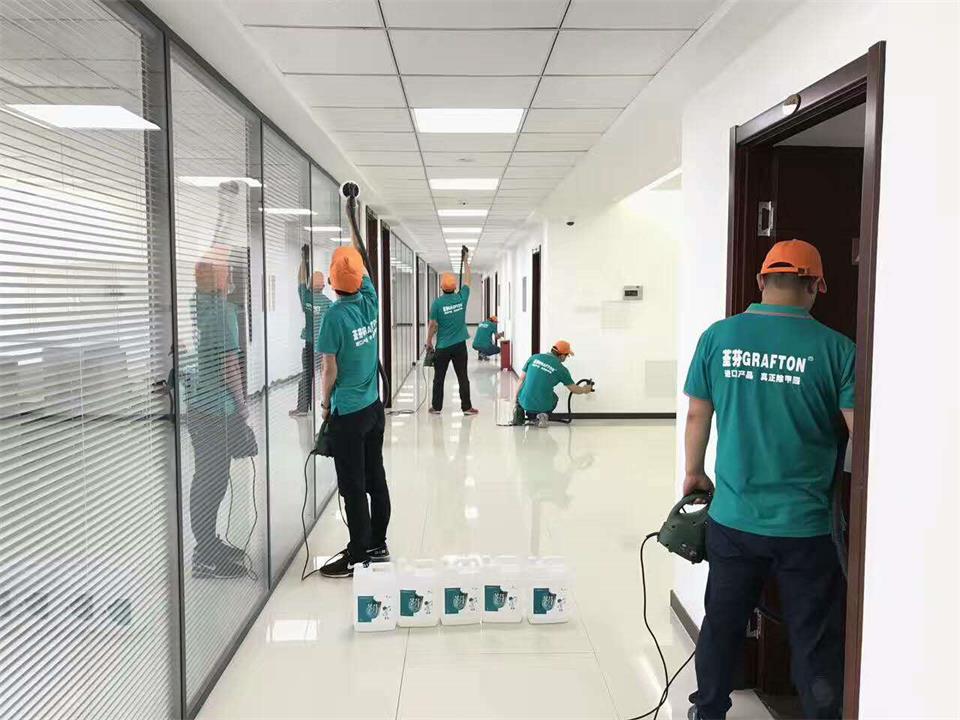 過(guò)道隔間頂面噴槍全方位施工治理 過(guò)道隔間頂面噴槍全方位施工治理