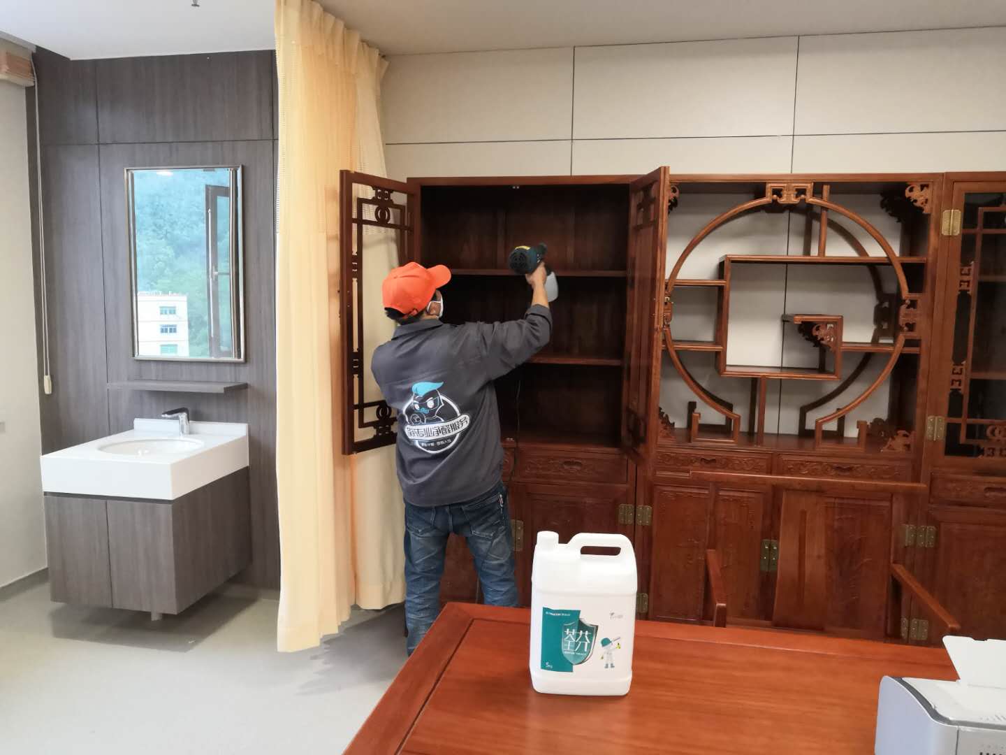 醫院藥材柜全方位噴涂施工 醫院藥材柜全方位噴涂施工