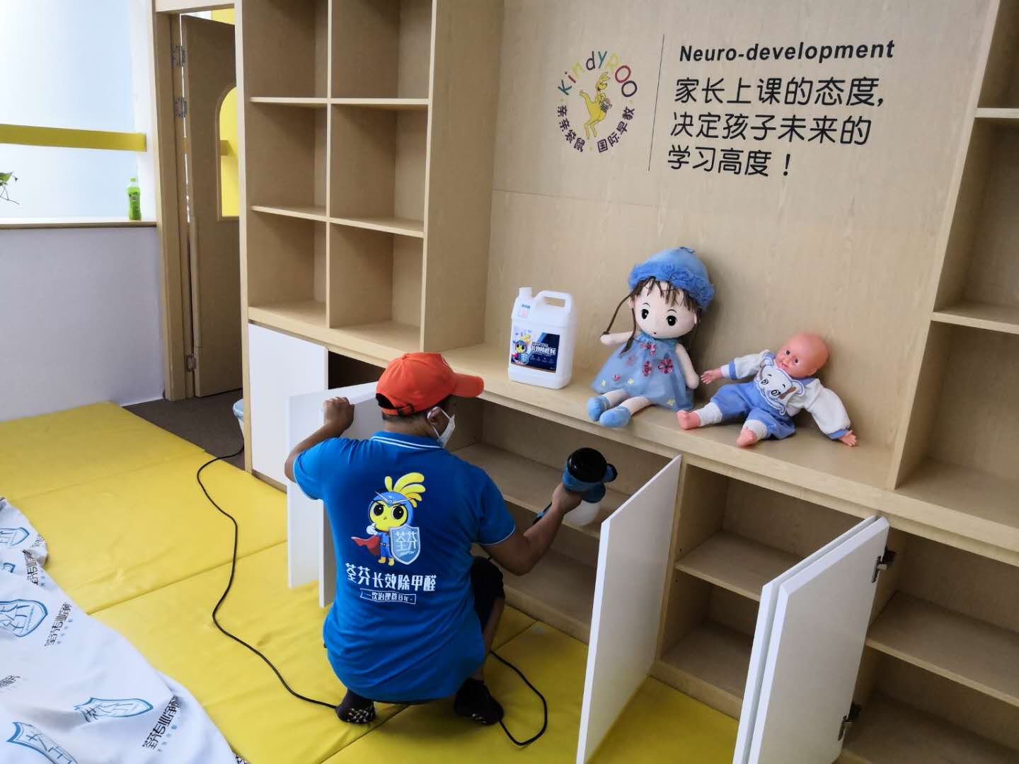 木制柜子全方位噴涂治理 木制柜子全方位噴涂治理