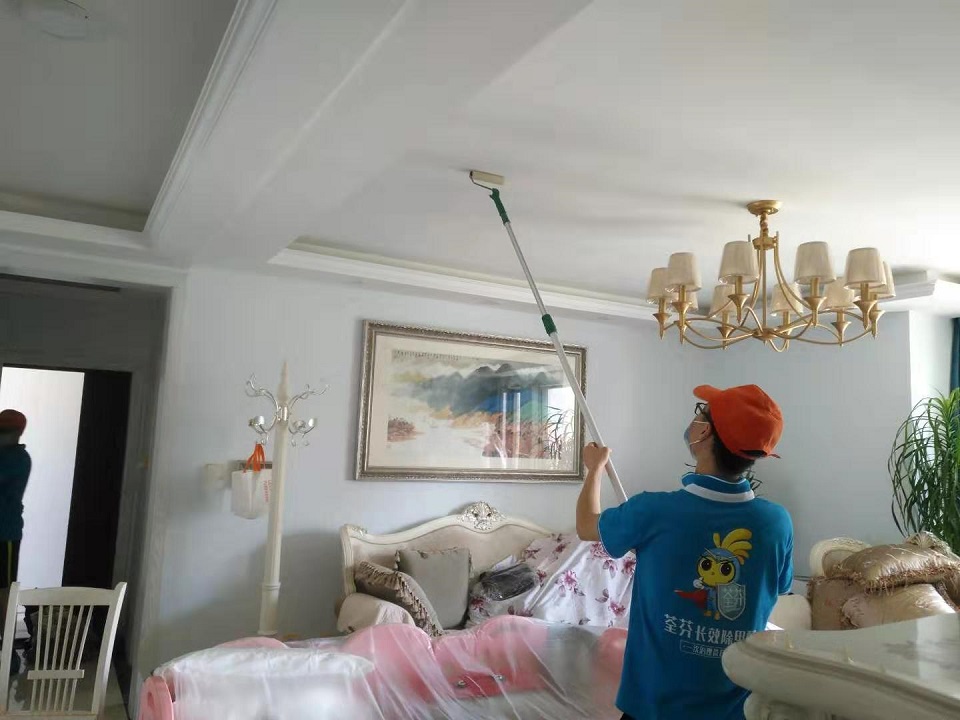 客廳頂面滾筒全方位施工治理 客廳頂面滾筒全方位施工治理