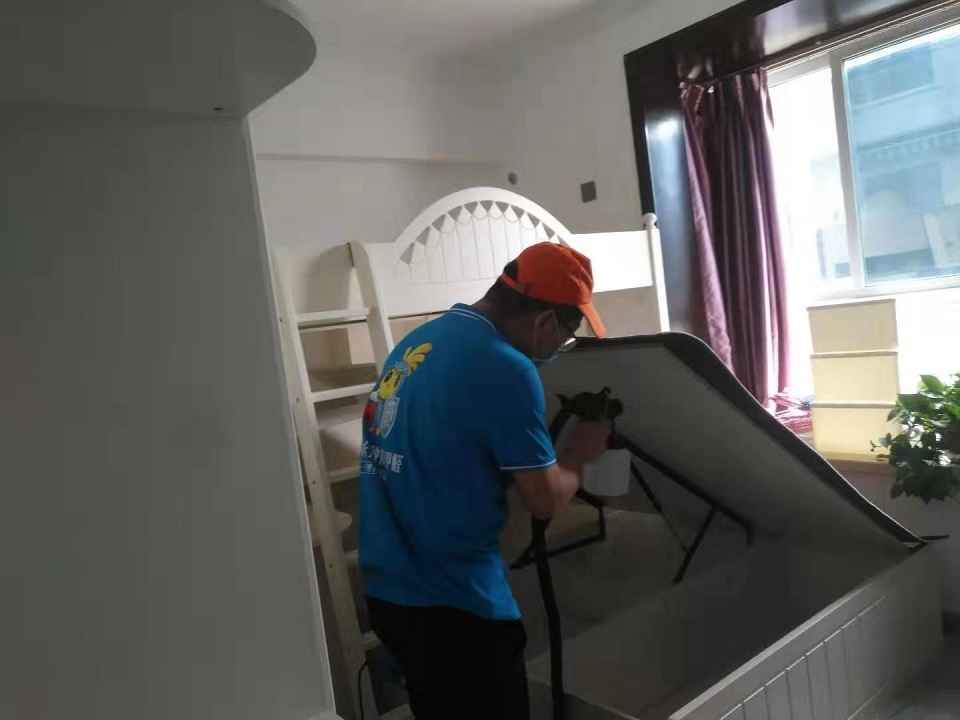 臥室床架精細化噴涂治理施工 臥室床架精細化噴涂治理施工