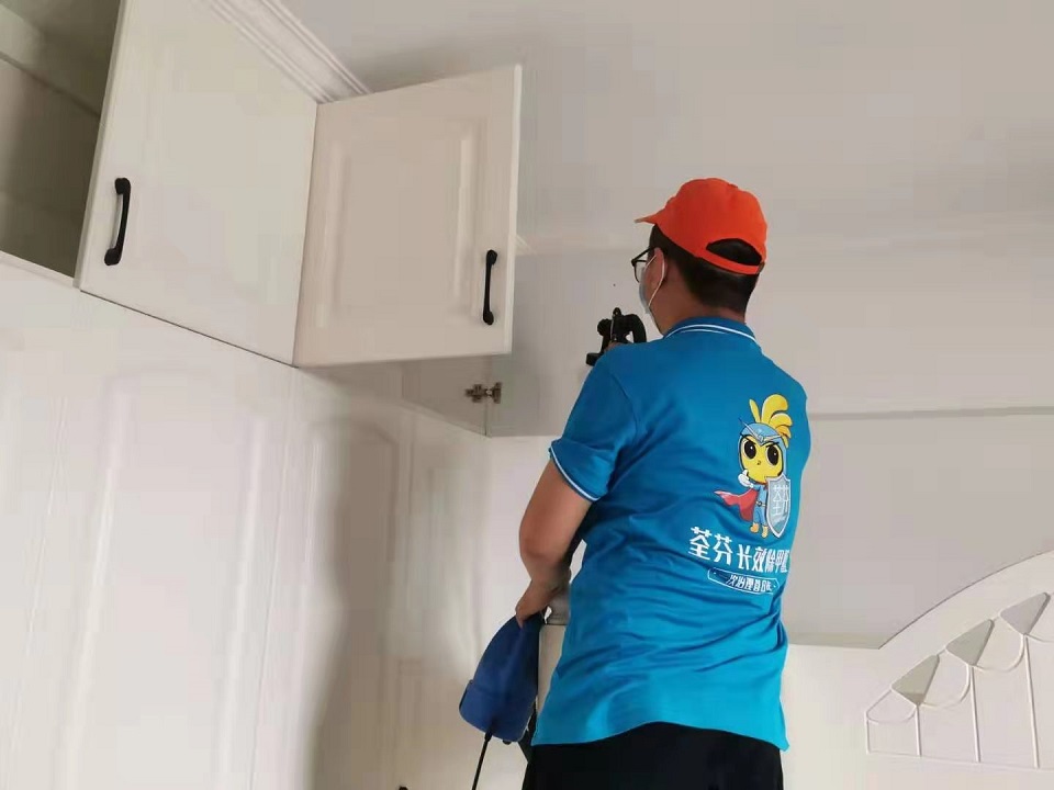 臥室衣柜全方位噴涂治理 臥室衣柜全方位噴涂治理