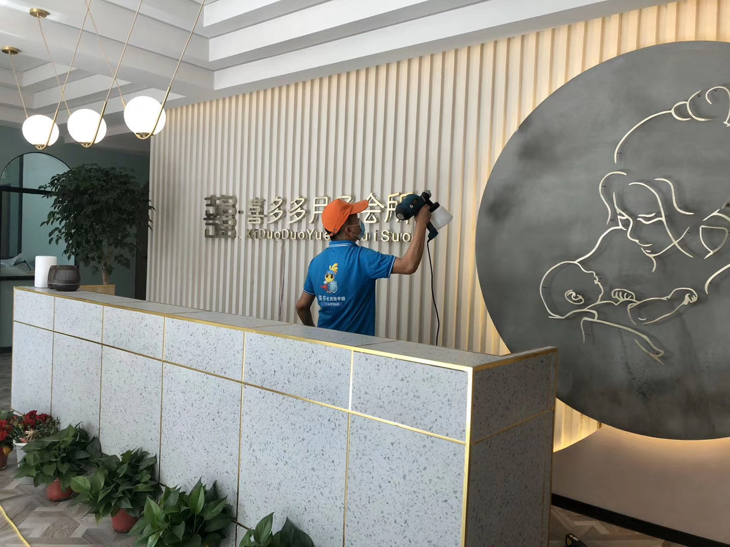 會(huì)所形象墻全方位噴涂治理甲醛 會(huì)所形象墻全方位噴涂治理甲醛