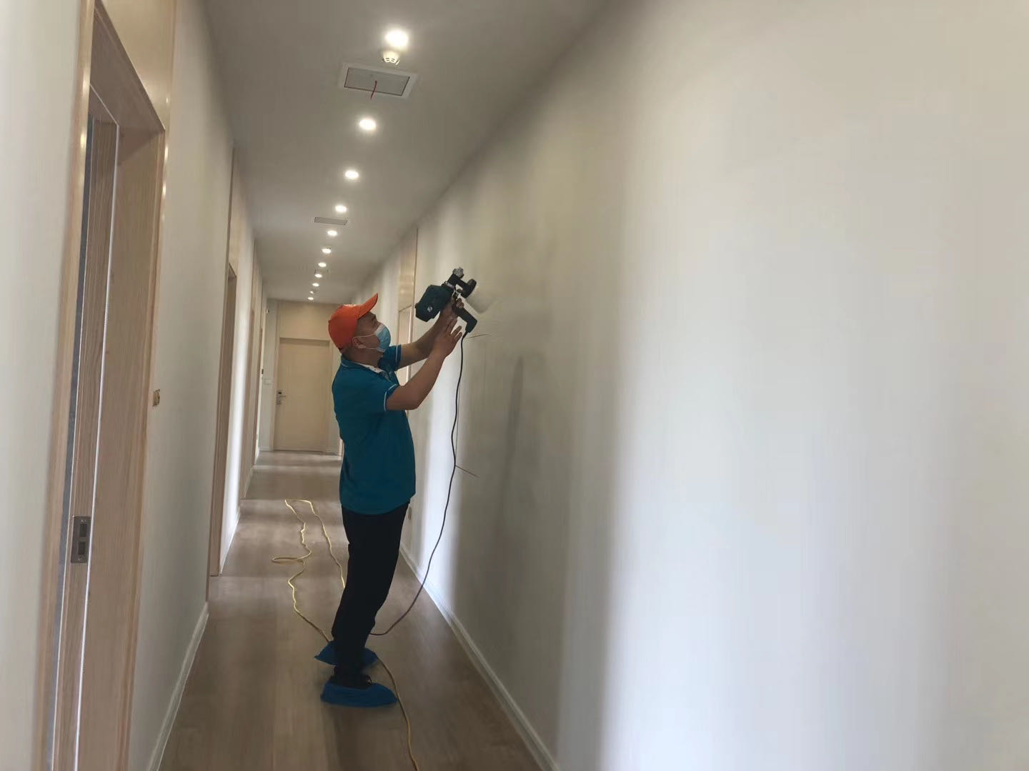 會(huì)所過(guò)道墻面全方位噴涂治理甲醛 會(huì)所過(guò)道墻面全方位噴涂治理甲醛