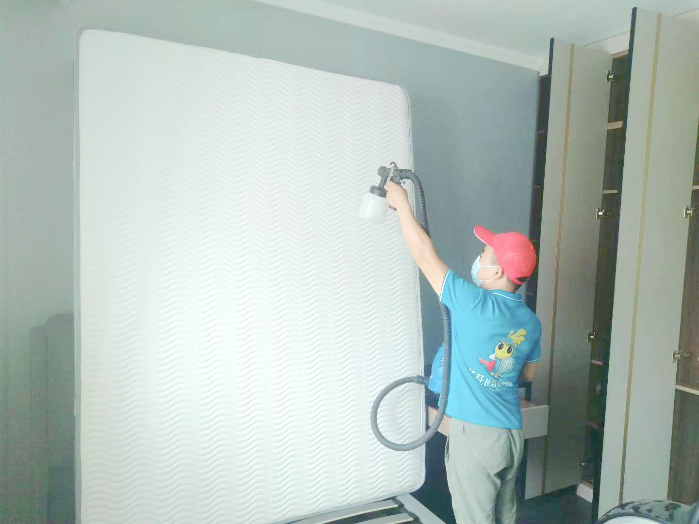 臥室床墊床架噴槍施工治理 臥室床墊床架噴槍施工治理