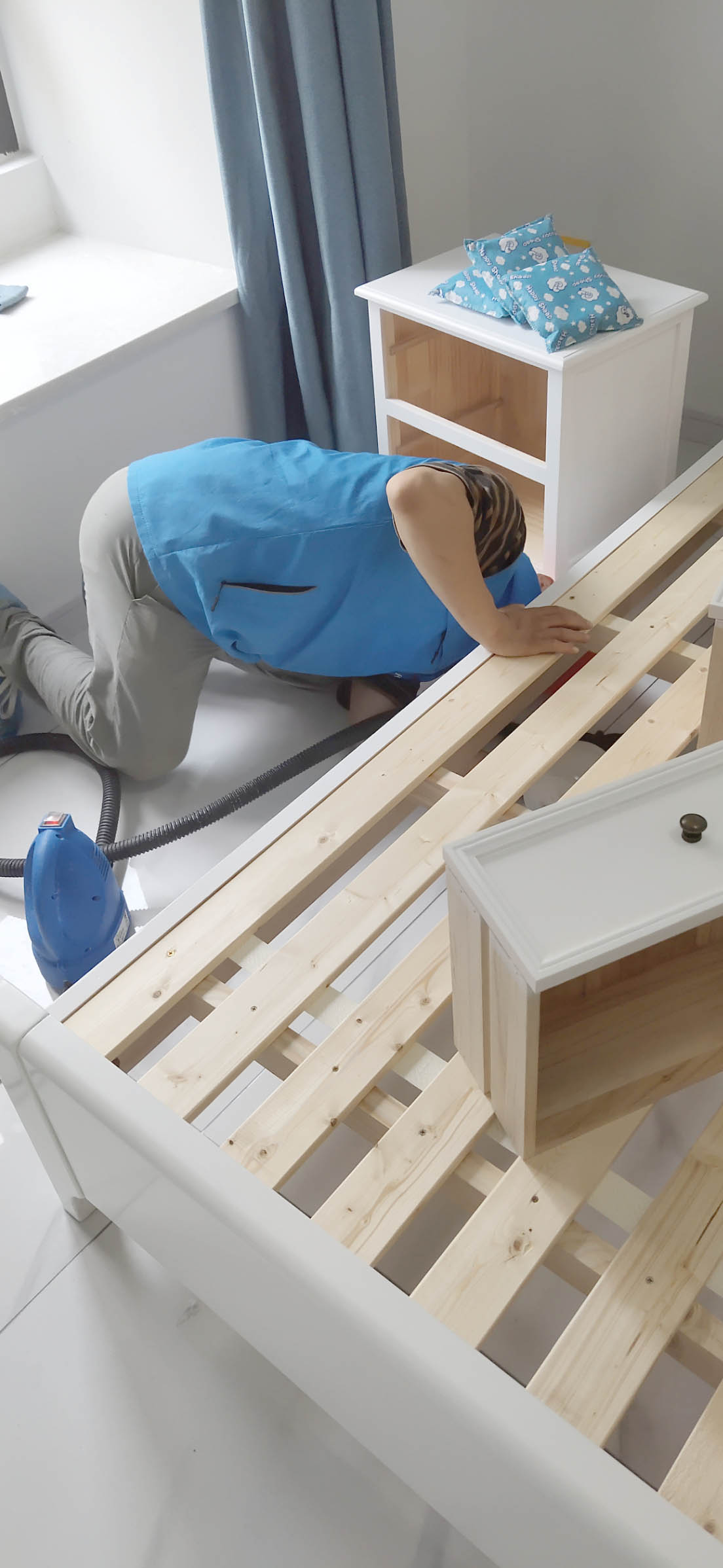 臥室床架精細化噴涂施工 臥室床架精細化噴涂施工