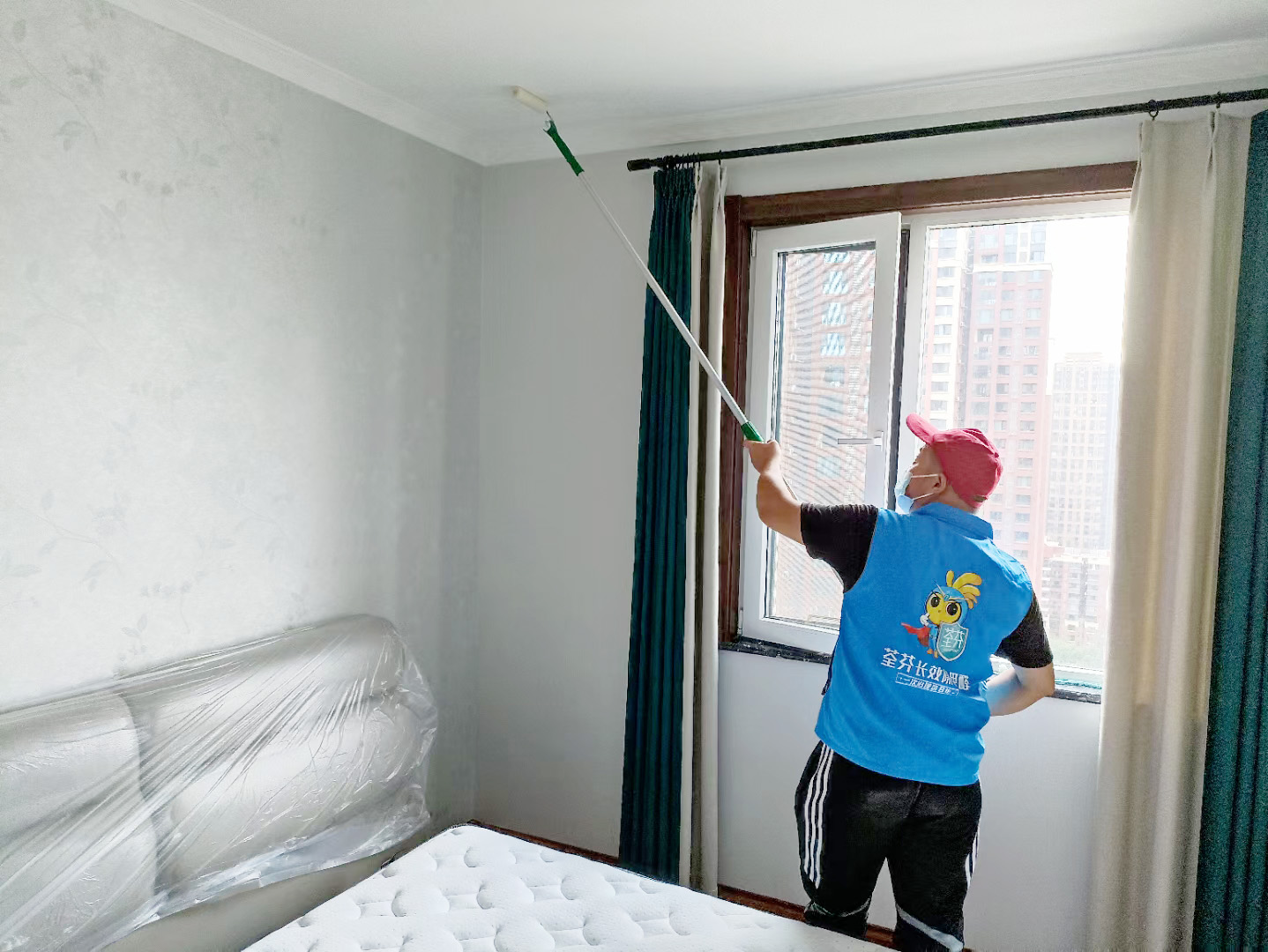 臥室頂面滾筒施工治理甲醛 臥室頂面滾筒施工治理甲醛