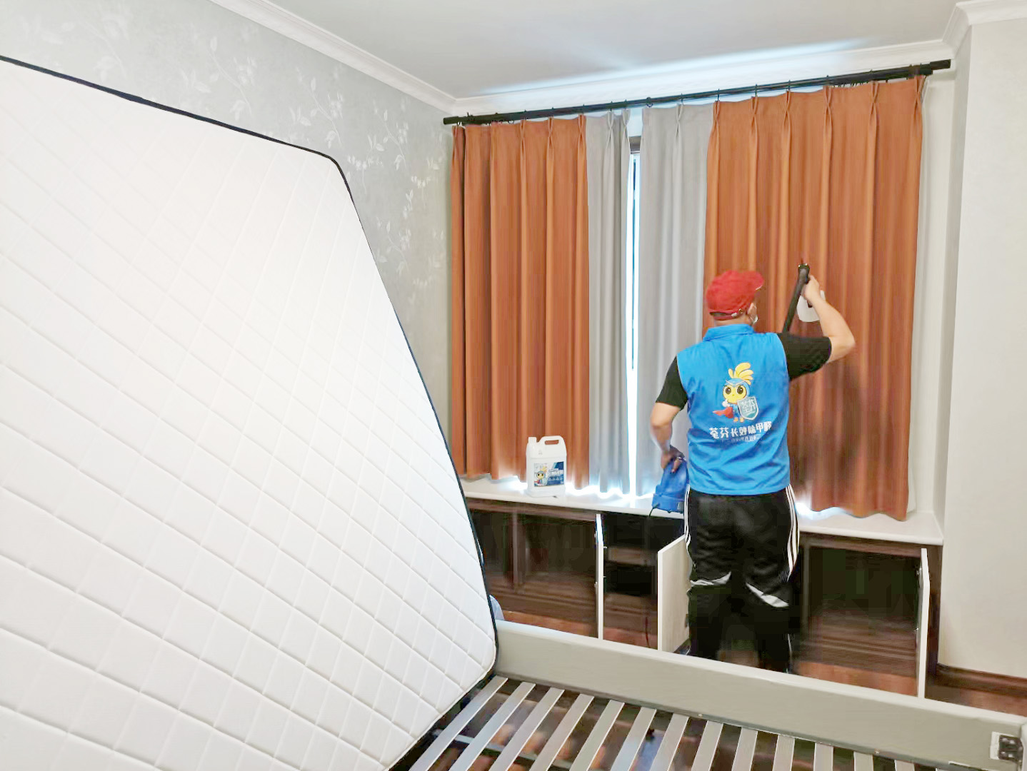 臥室窗簾噴涂施工治理甲醛 臥室窗簾噴涂施工治理甲醛