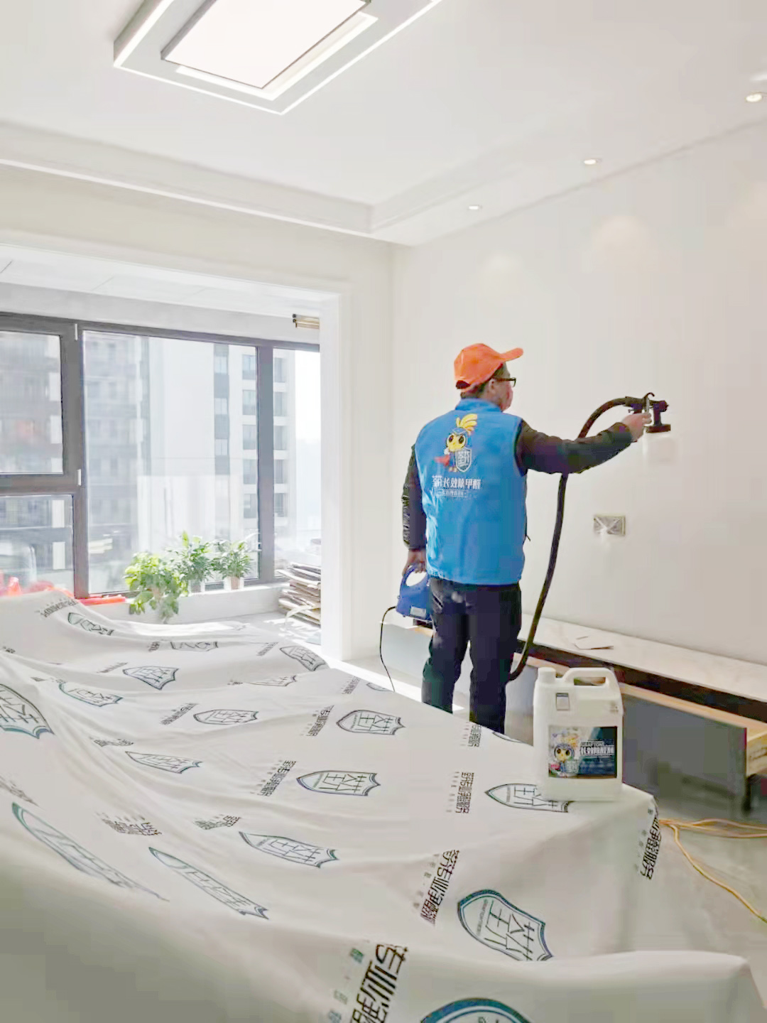 客廳墻面噴槍全方位施工噴涂 客廳墻面噴槍全方位施工噴涂