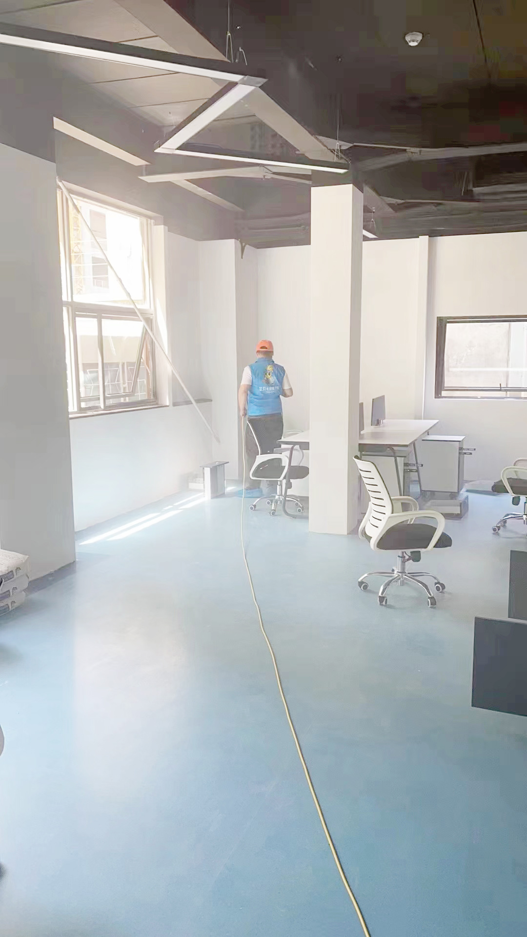 辦公區墻面桌椅全方位噴涂治理 辦公區墻面桌椅全方位噴涂治理