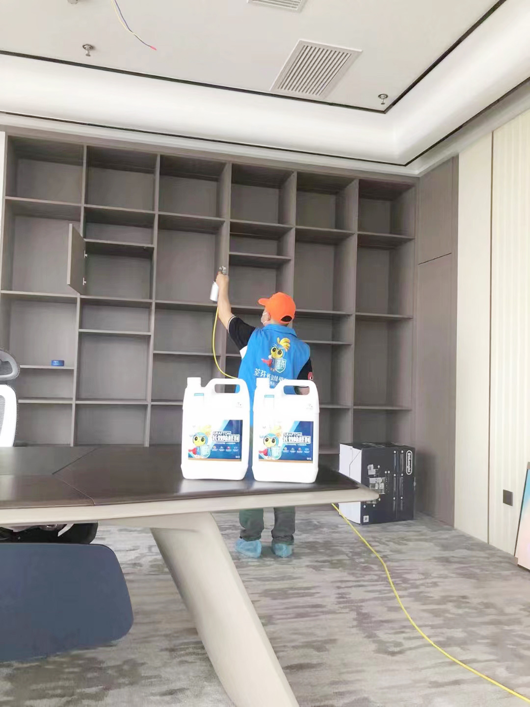 辦公室柜子噴槍施工治理 辦公室柜子噴槍施工治理