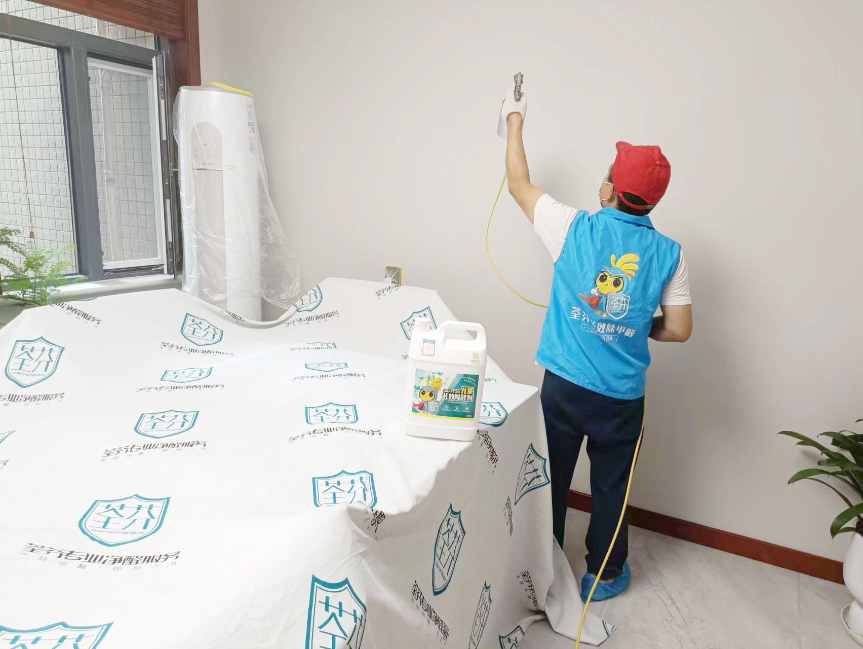 客廳墻面噴槍施工治理甲醛 客廳墻面噴槍施工治理甲醛