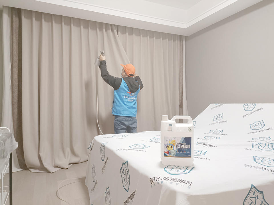 客廳窗簾噴槍全方位噴涂治理 客廳窗簾噴槍全方位噴涂治理