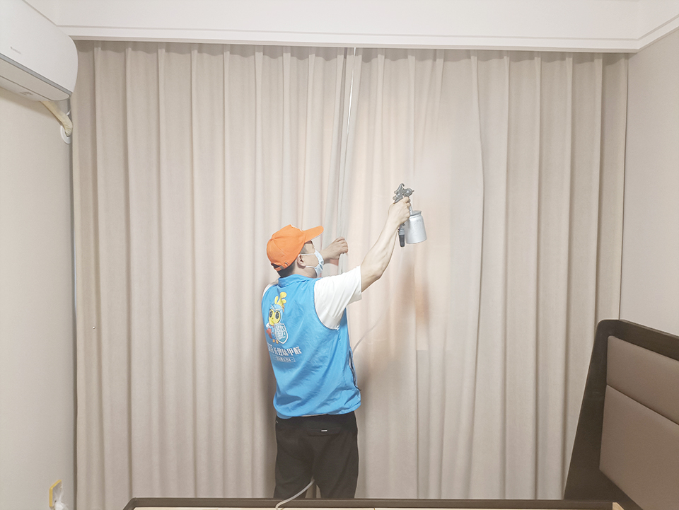 臥室窗簾全方位噴涂治理 臥室窗簾全方位噴涂治理